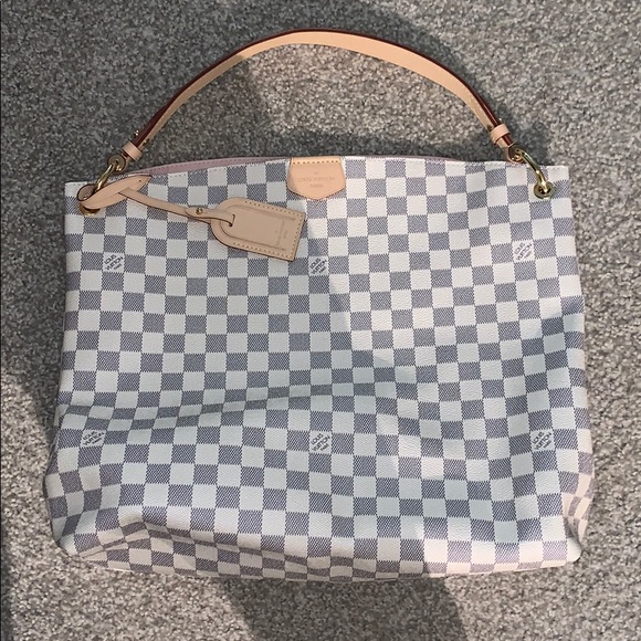 Louis Vuitton Handbags - Like New Louis Vuitton Graceful MM